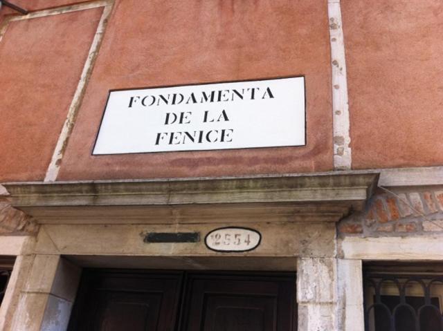 B&B Al Teatro With Canal View Venice Exterior photo