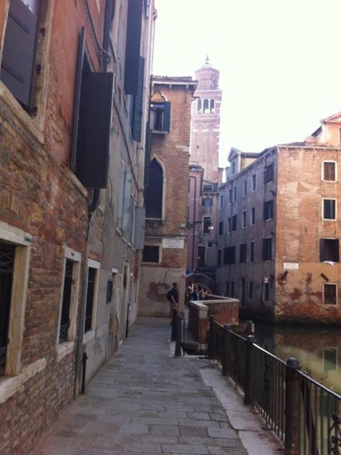 B&B Al Teatro With Canal View Venice Exterior photo